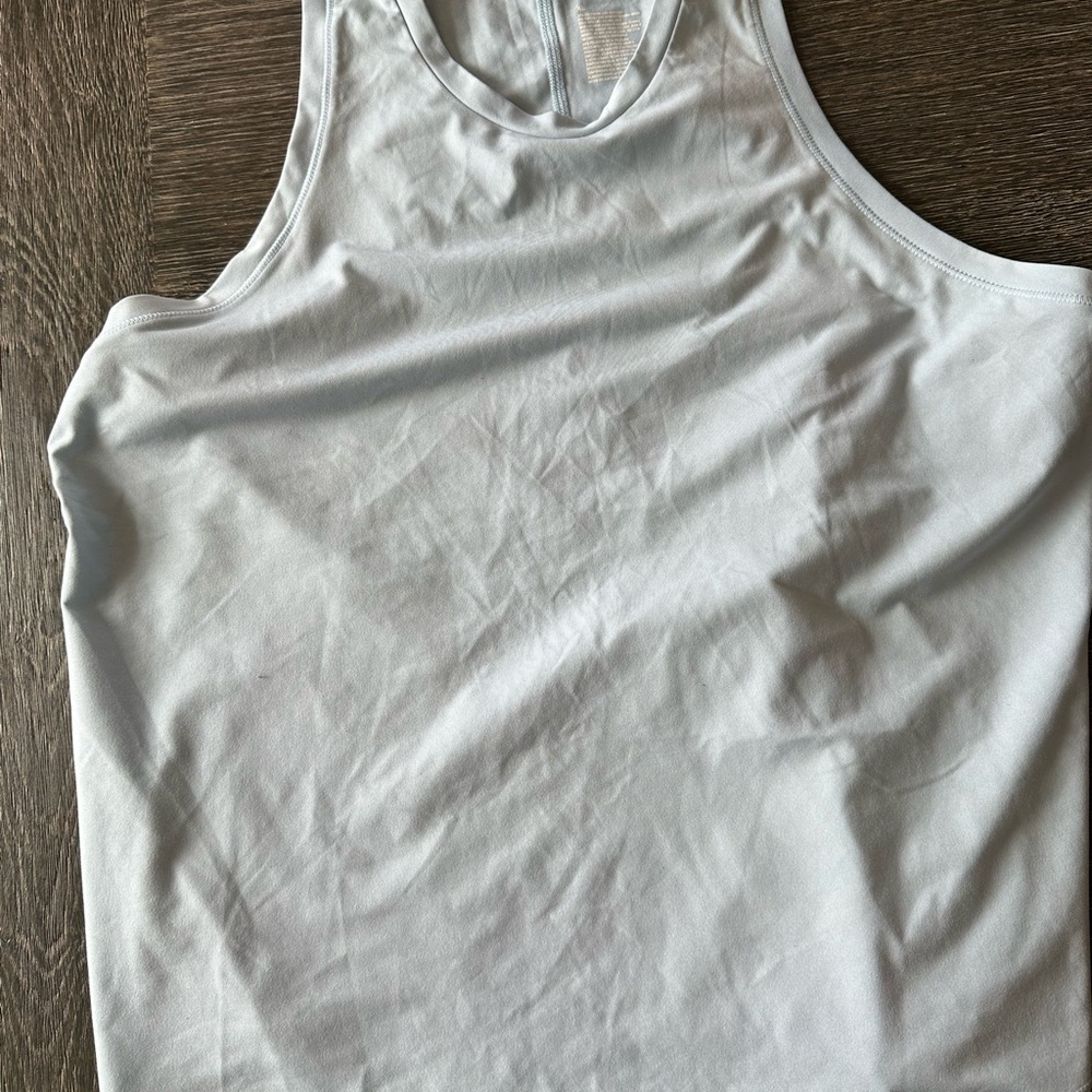 Women’s work out tank